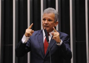 André Figueiredo, secretário-geral da Servir Brasil, defende suspensão de proposta do governo federal que enfraquece concursos públicos