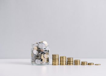 Sim, a PEC emergencial pode congelar salários até 2036