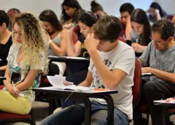 Servir Brasil e deputado federal dialogam sobre projeto que define lei geral de concursos