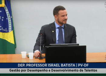 Mediado pelo presidente da Servir Brasil, seminário na Câmara traz debate sobre gestão de desempenho