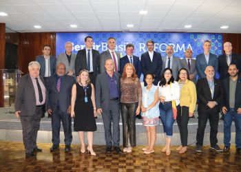 Frente Parlamentar SERVIR Brasil discute proposta de reforma tributária